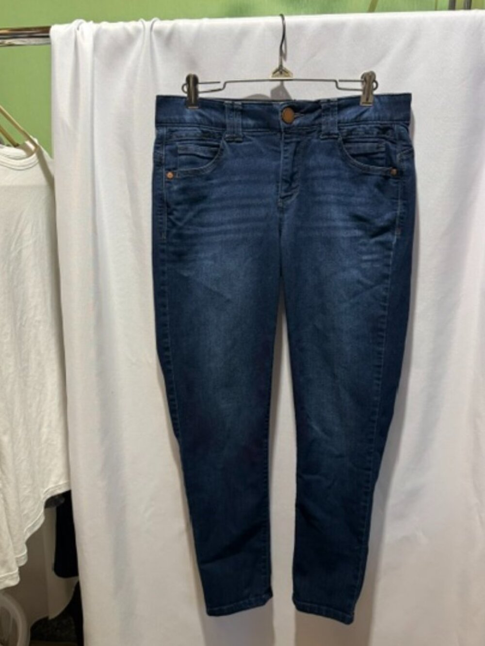 Democracy ab technology jeans Size 6 Women's Dark Wash Straight Leg (5a)
